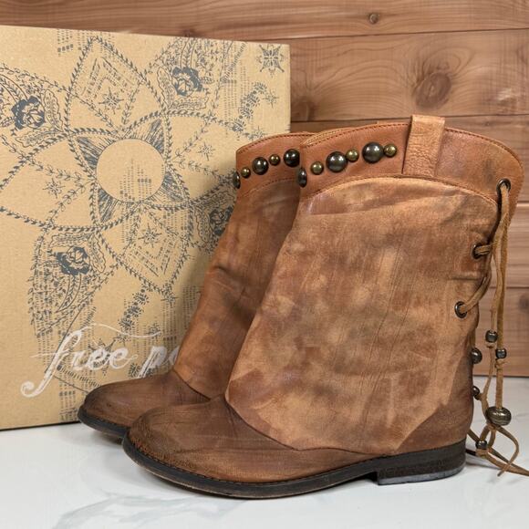 Free People Wayland Brown Distressed Leather Studs Back Ankle Boots Women's 6.5 - Picture 9 of 16